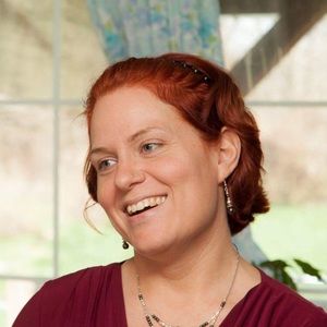 Meet your Posher, Suzanne